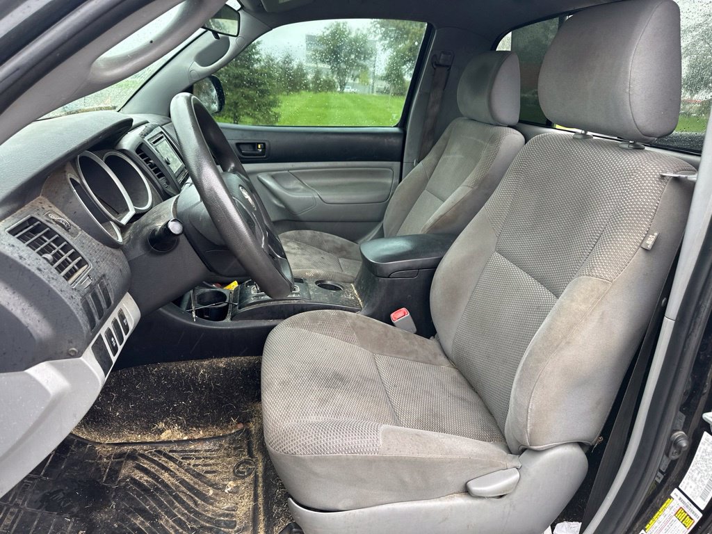 Used 2012 Toyota Tacoma 4x4 Regular Cab image 13