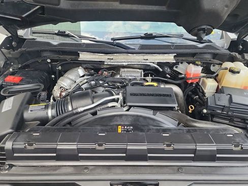 Certified 2020 GMC Sierra 2500 Denali w/ Denali Ultimate Package AWD/4WD image 30