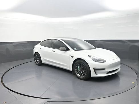 Used 2022 Tesla Model 3 Long Range AWD/4WD image 22