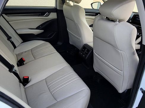 Used 2021 Honda Accord EX-L image 31