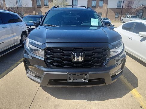 Used 2022 Honda Passport Elite image 2