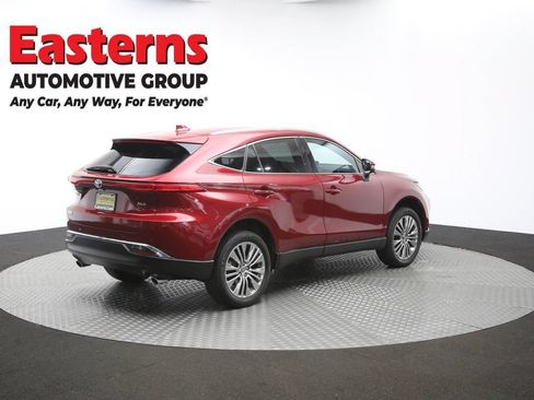 Used 2024 Toyota Venza LE AWD/4WD image 42