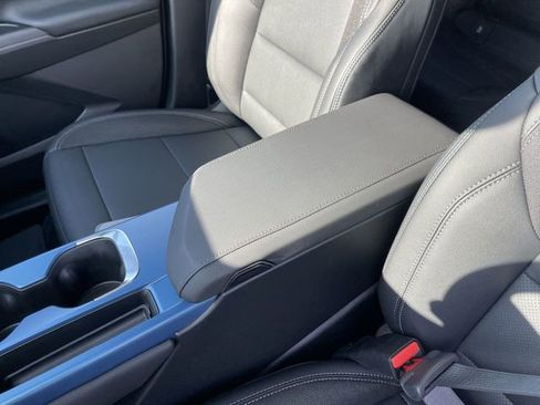 New 2026 Chevrolet Equinox EV LT image 21