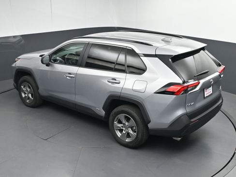 Certified 2025 Toyota RAV4 LE image 33
