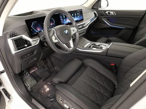 Used 2025 BMW X7 xDrive40i image 31