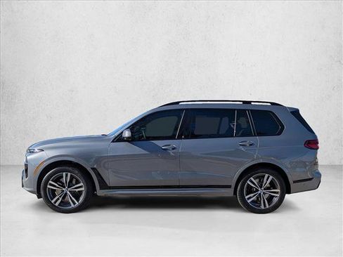 Certified 2026 BMW X7 xDrive40i w/ M Sport Package AWD/4WD image 9