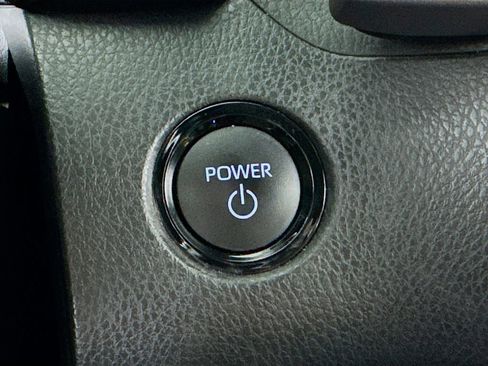 Used 2025 Toyota Camry SE w/ Multimedia Upgrade Package AWD/4WD image 9