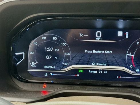 Used 2022 GMC Yukon Denali AWD/4WD image 13