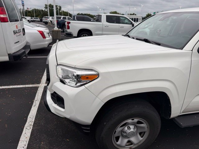 Used 2022 Toyota Tacoma SR AWD/4WD image 19