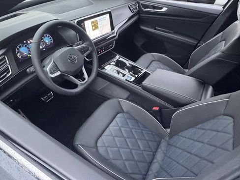 New 2026 Volkswagen Atlas Cross Sport SEL Premium R-Line image 15