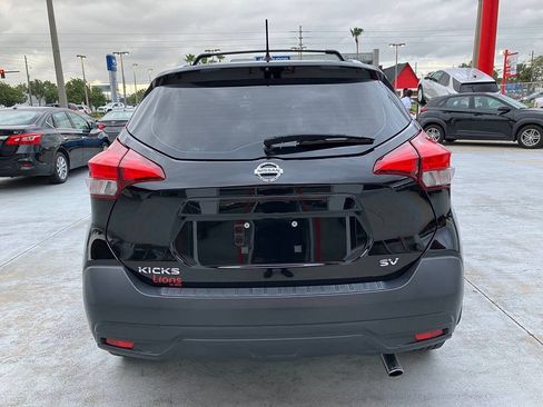 Used 2019 Nissan Kicks SV w/ Exterior Package FWD image 7