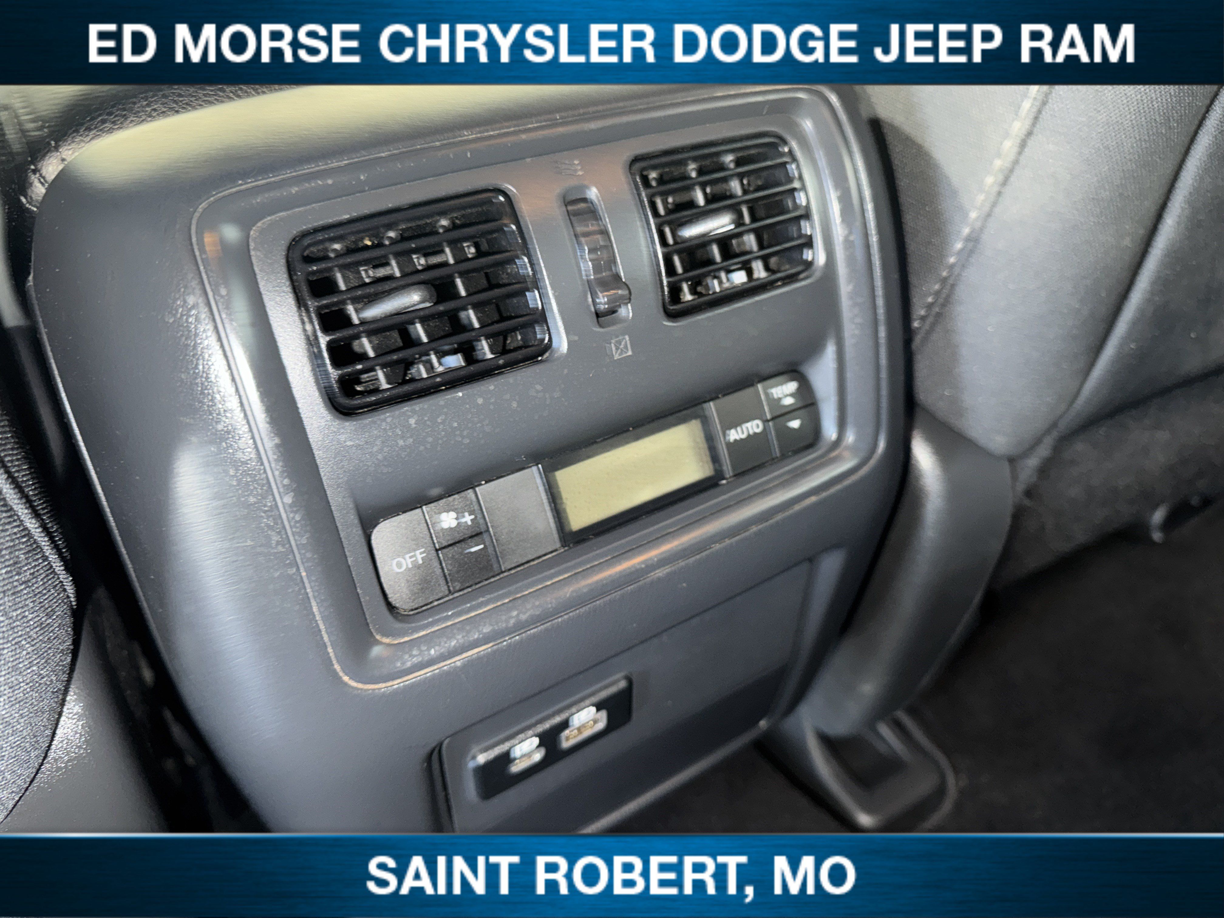 Used 2020 Nissan Pathfinder S AWD/4WD image 22