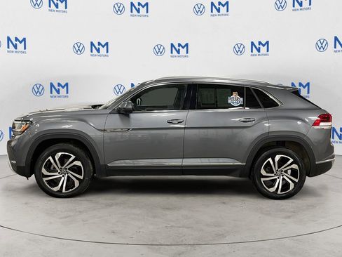 Used 2020 Volkswagen Atlas Cross Sport SEL Premium image 2