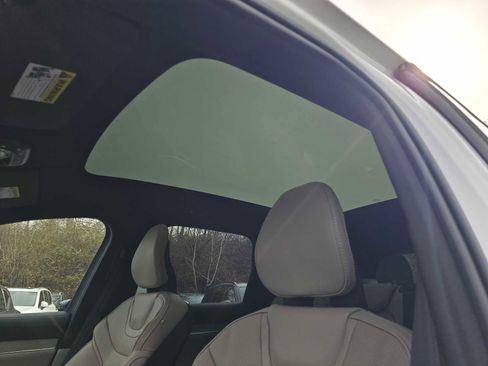 New 2026 Volvo EX90 Ultra image 25