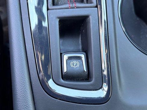 Used 2023 Chevrolet Equinox RS w/ RS Leather Package FWD image 31