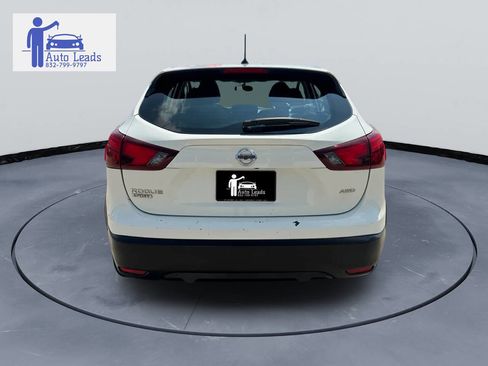 Used 2019 Nissan Rogue Sport S image 8