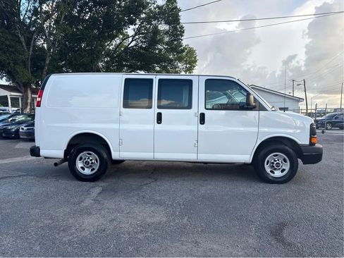 Used 2016 GMC Savana 2500 image 4