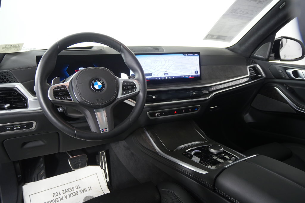 Used 2026 BMW X7 xDrive40i AWD/4WD image 21