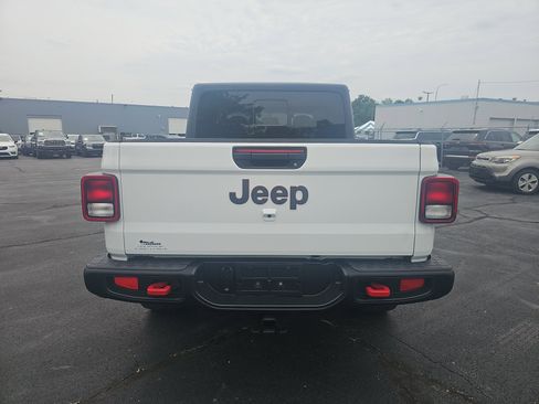 Used 2020 Jeep Gladiator Rubicon w/ Trailer Tow Package image 4