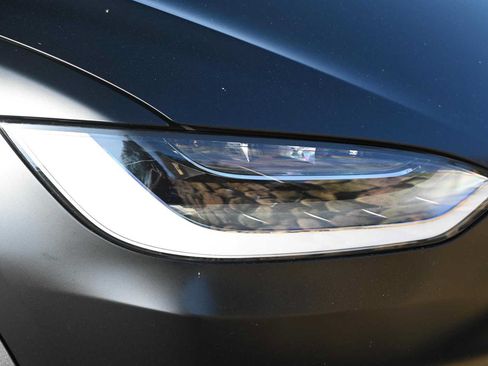 Used 2022 Tesla Model X AWD/4WD image 7