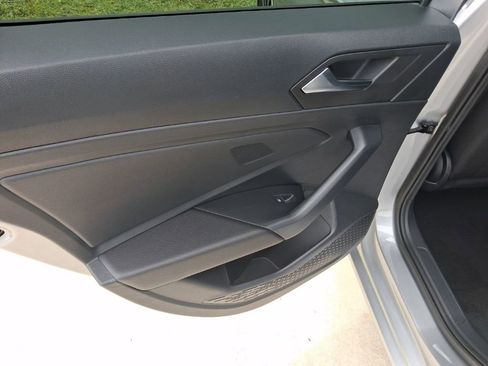 Used 2023 Volkswagen Jetta Sport image 10