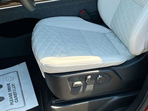 New 2026 Cadillac Escalade ESV Platinum Luxury RWD image 13
