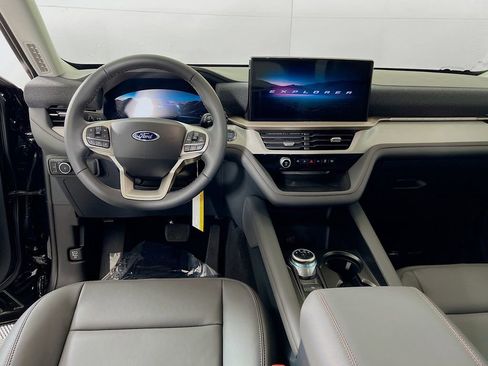 New 2026 Ford Explorer Active w/ Active Comfort Package image 27