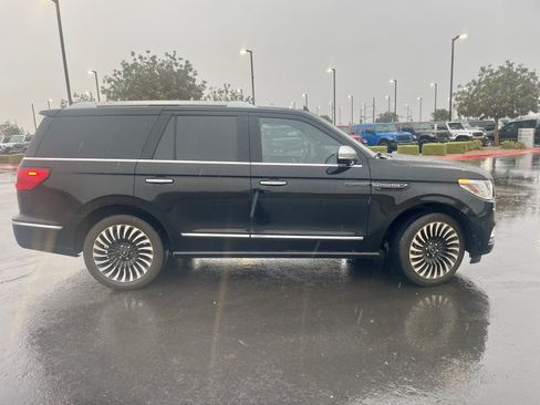 Used 2018 Lincoln Navigator Black Label AWD/4WD image 6