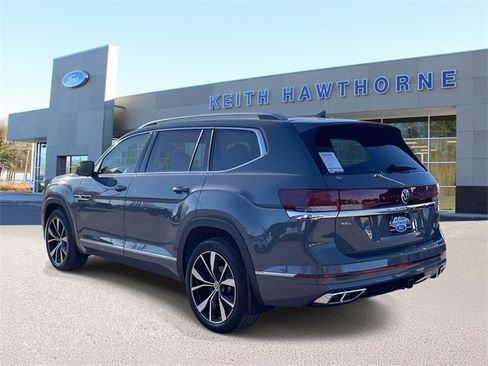 Used 2025 Volkswagen Atlas SEL Premium R-Line image 4