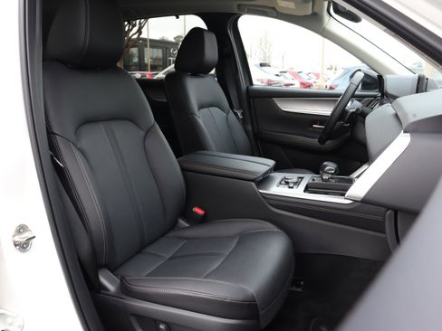 Certified 2025 MAZDA CX-90 Plug-In Hybrid w/Premium Sport image 28