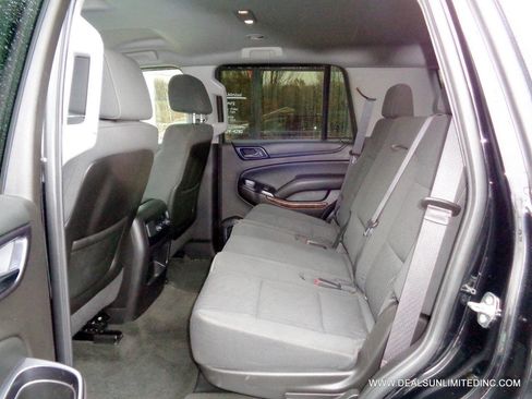 Used 2015 Chevrolet Tahoe LS image 17