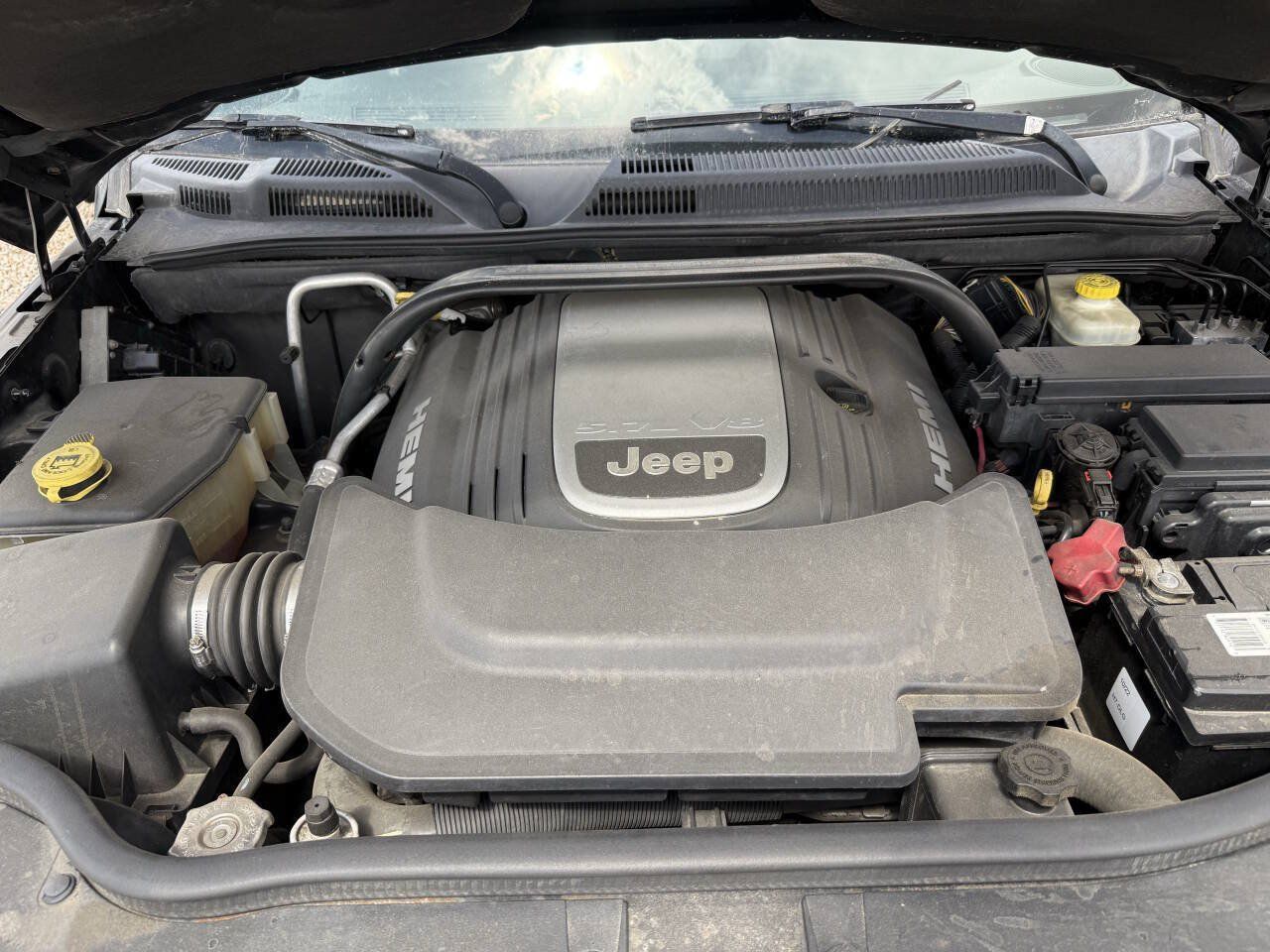 Used 2006 Jeep Commander Limited w/ Trailer Tow Group IV RWD image 28