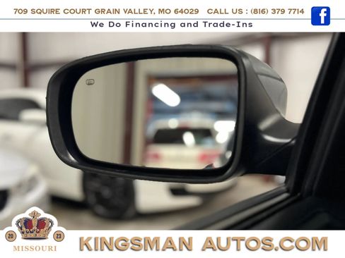 Used 2012 Dodge Charger SXT image 11