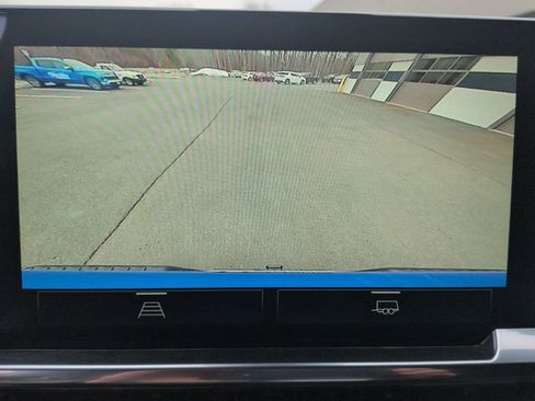 Used 2025 Chevrolet Silverado 1500 LT image 15