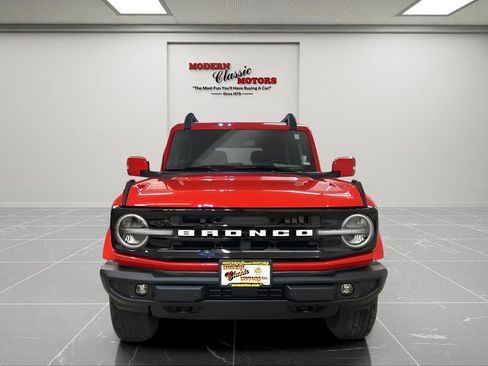 Used 2023 Ford Bronco Outer Banks image 2