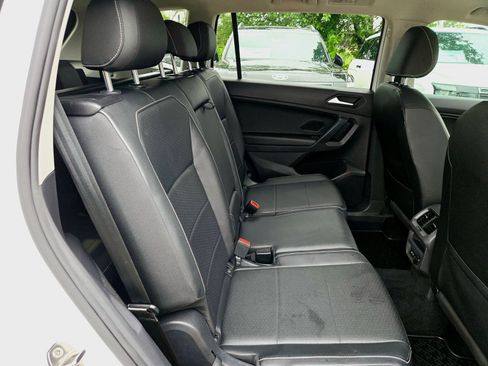 Used 2021 Volkswagen Tiguan SEL w/ 3-Row Tiguan MDO Package FWD image 27