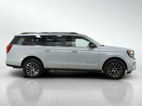 Used 2025 Ford Expedition Max Platinum AWD/4WD image 6