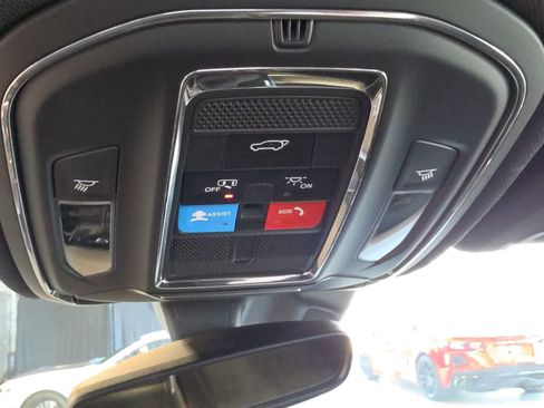Used 2024 Jeep Grand Cherokee Altitude AWD/4WD image 29