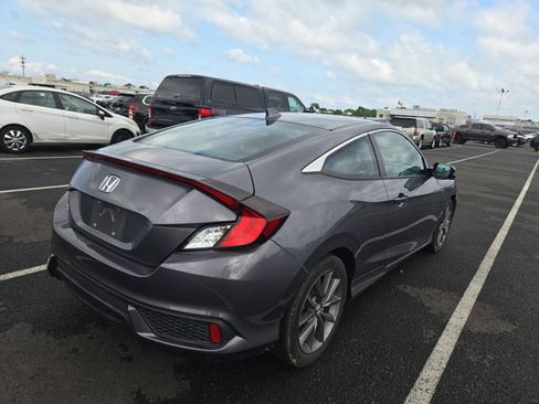 Used 2019 Honda Civic EX image 2