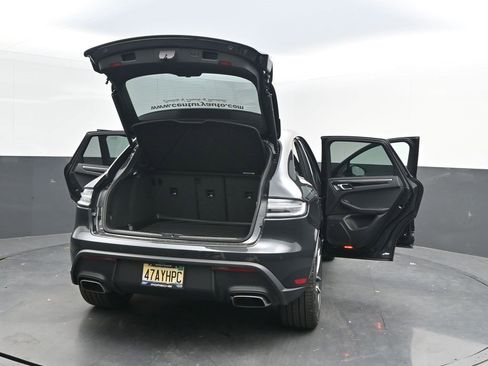 New 2025 Porsche Macan image 47