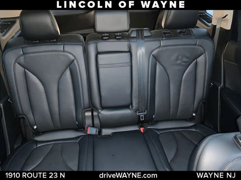 Certified 2022 Lincoln Nautilus Reserve image 16