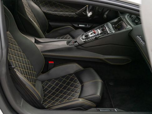 Used 2017 Lamborghini Aventador LP 700-4 AWD/4WD image 62