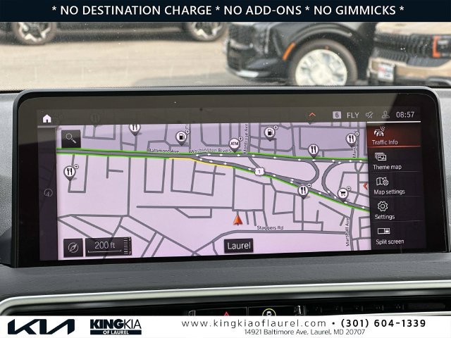 Used 2024 BMW X4 xDrive30i w/ Parking Assistance Package AWD/4WD image 3