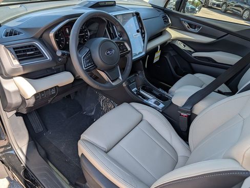 New 2025 Subaru Ascent Limited image 10