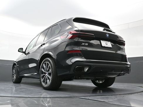 New 2026 BMW X5 xDrive50e w/ Executive Package image 28