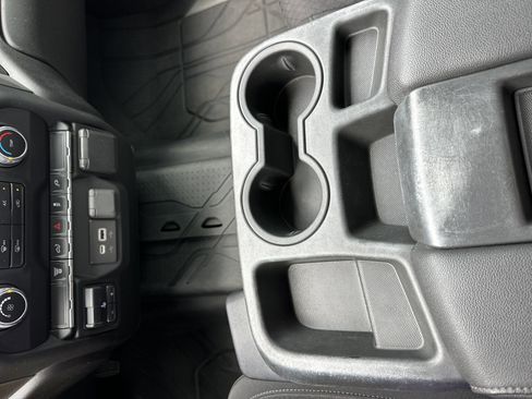 Used 2022 Chevrolet Silverado 2500 Custom w/ Custom Value Package AWD/4WD image 23