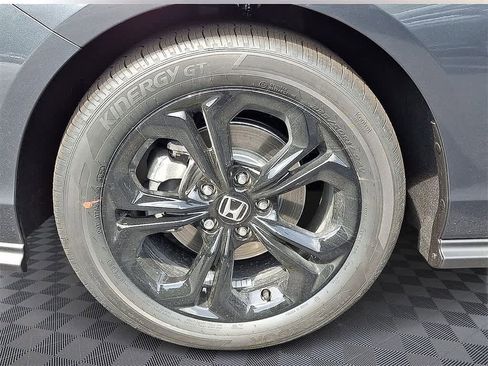 New 2025 Honda Accord SE image 5