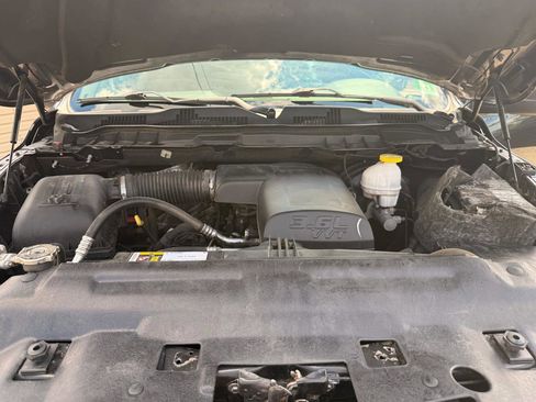 Used 2018 RAM 1500 Express w/ Express Value Package image 19