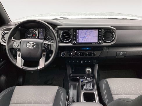 Certified 2023 Toyota Tacoma TRD Off-Road image 10