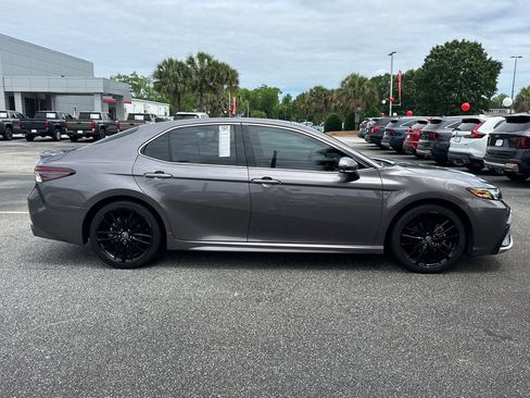 Used 2021 Toyota Camry XSE w/ Navigation Package FWD image 2